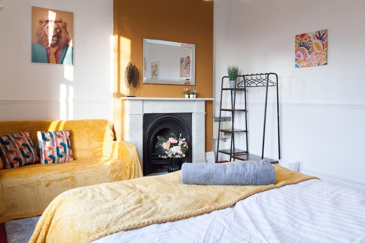 Villa Victorian Elegance At Kingscliffe, Sleeps 17 Manchester Esterno foto