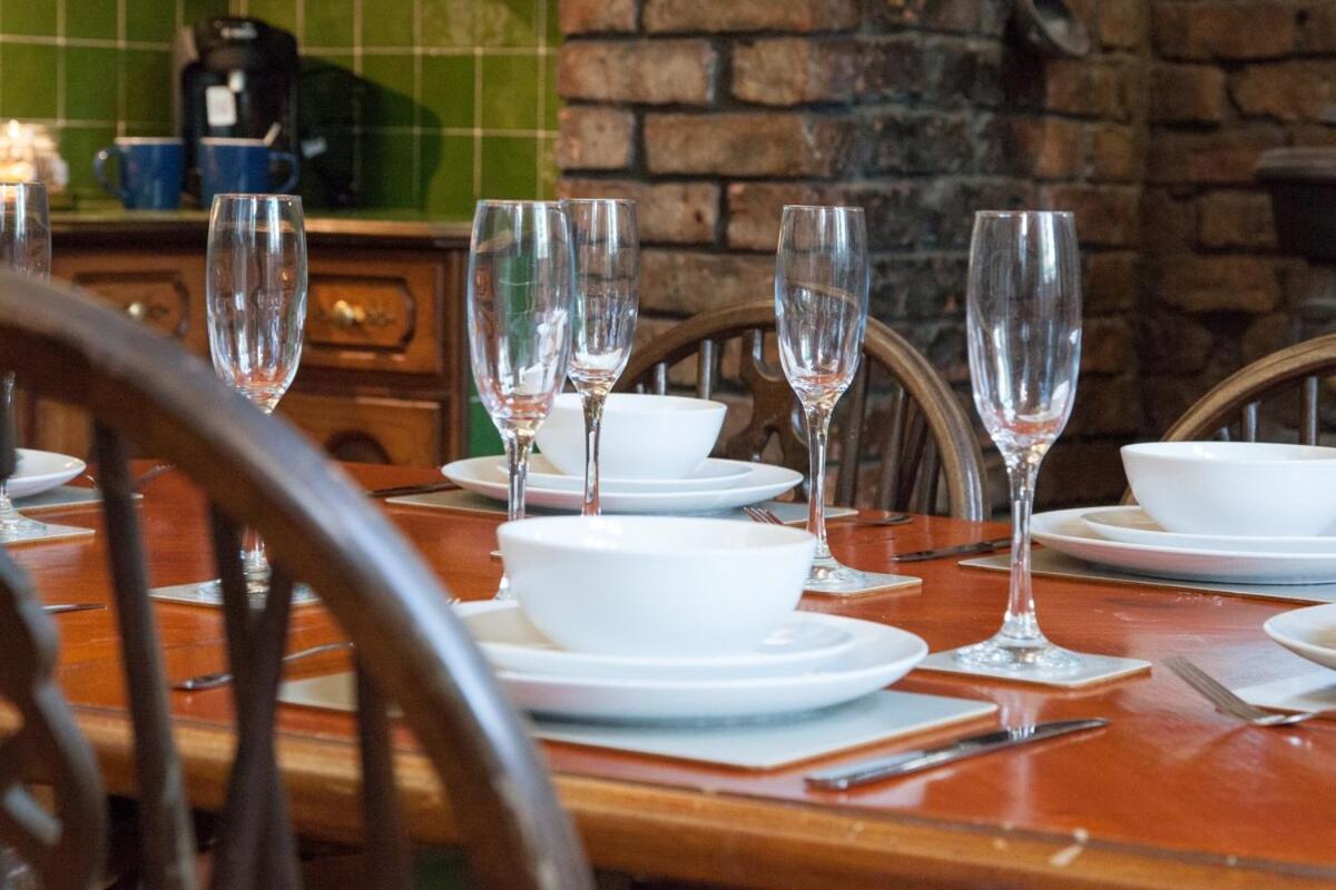 Villa Victorian Elegance At Kingscliffe, Sleeps 17 Manchester Esterno foto