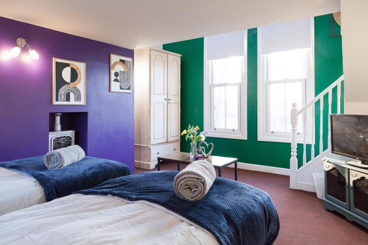 Villa Victorian Elegance At Kingscliffe, Sleeps 17 Manchester Esterno foto