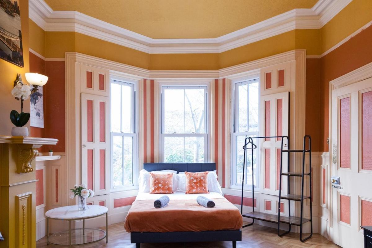 Villa Victorian Elegance At Kingscliffe, Sleeps 17 Manchester Esterno foto